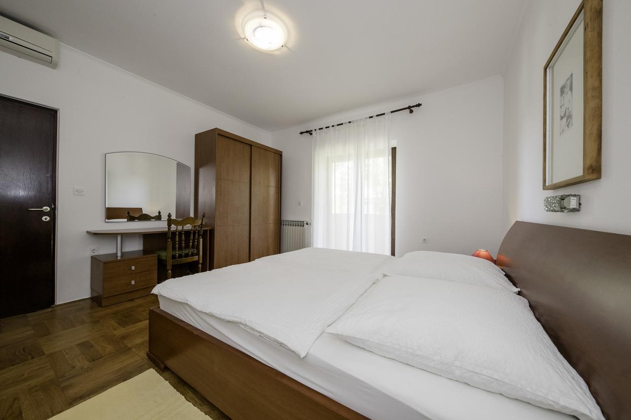 Apartments Dedic Supetarska Draga Exteriér fotografie
