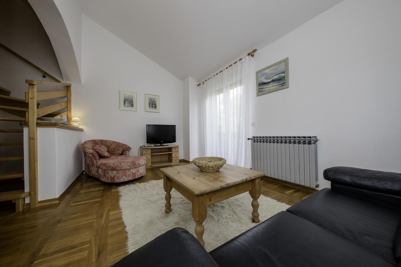 Apartments Dedic Supetarska Draga Exteriér fotografie